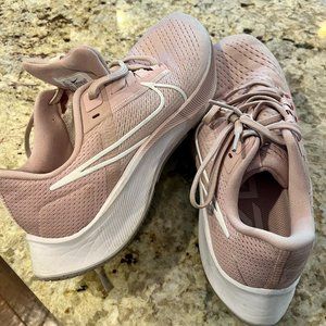 Women's Nike Sneakers